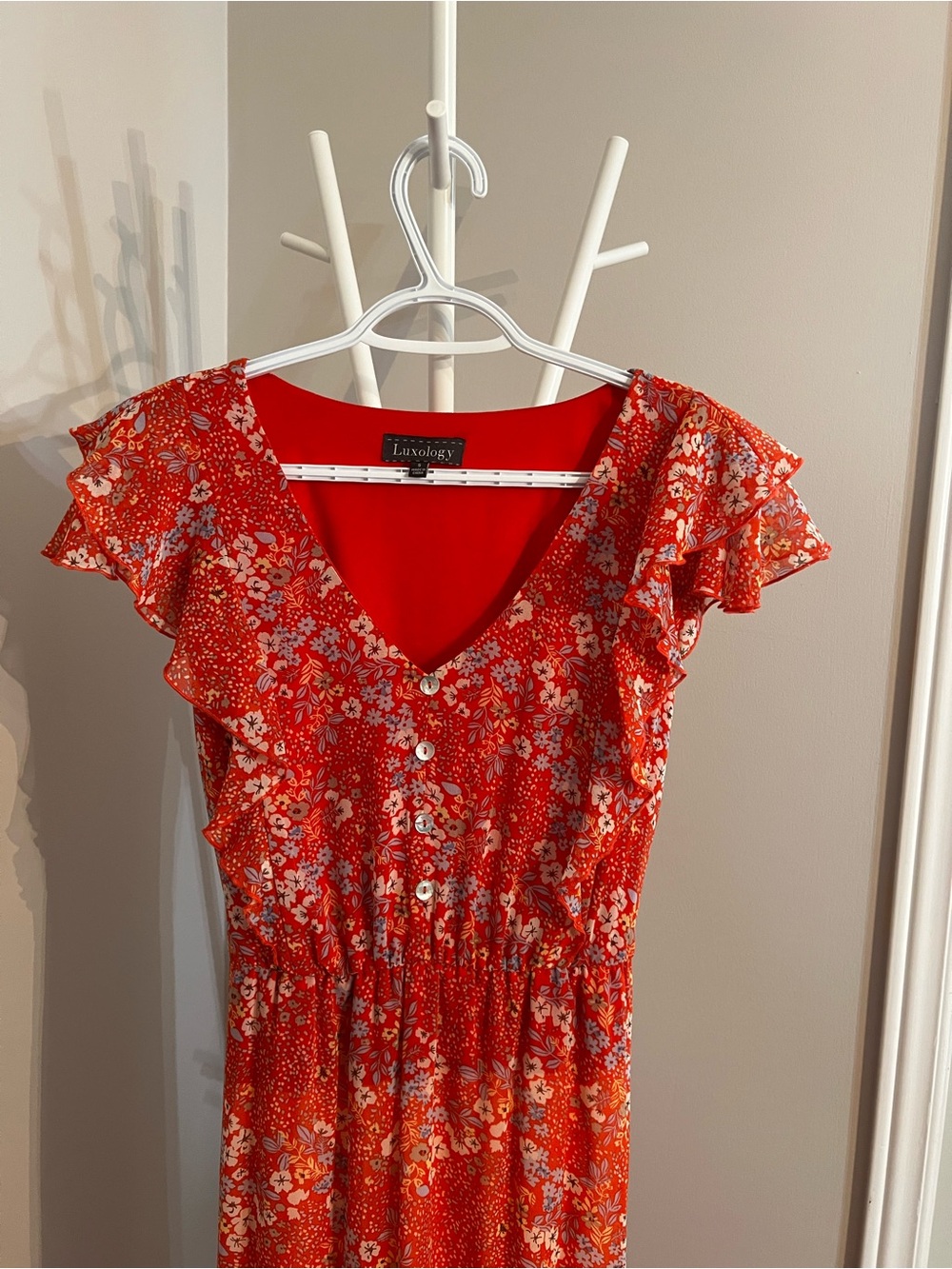Luxology Red V-Neck Floral Top with Button Detail - Picture 2 of 11